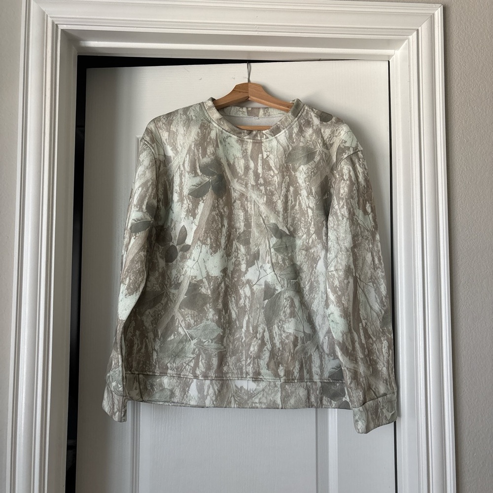 Camouflage Print Sweatshirt